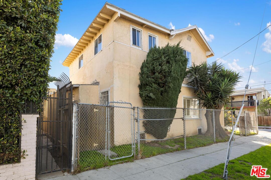 1650 South Rimpau Boulevard Los Angeles, CA 90019 - Photo 3 of 52