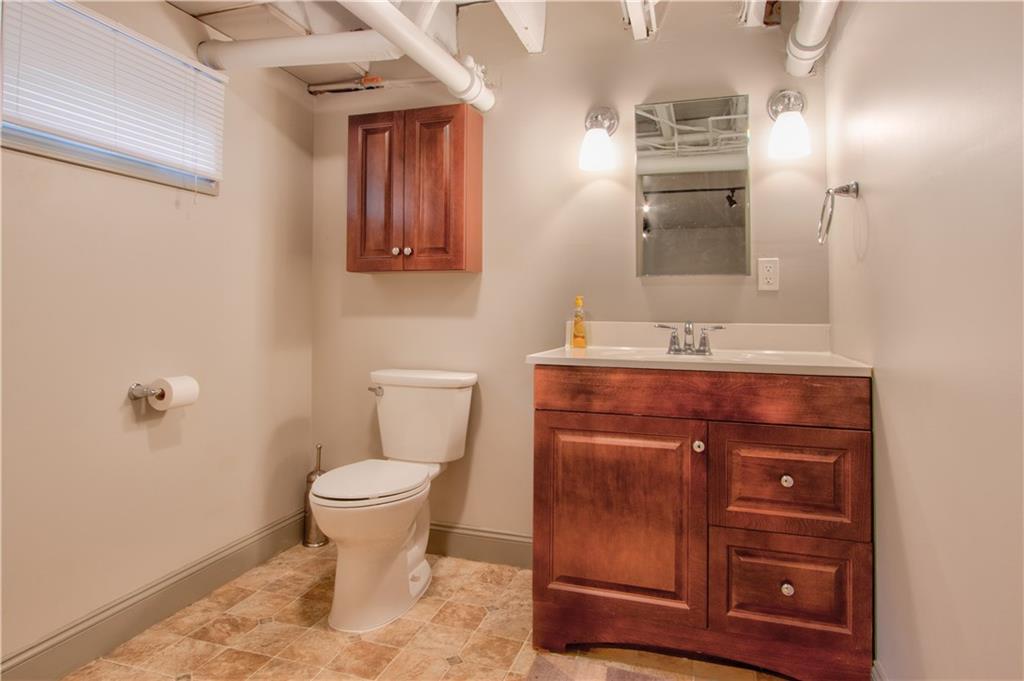 207 Alden Road Rosslyn Farms, PA 15106 - Photo 21 of 25 Gallery Image 21