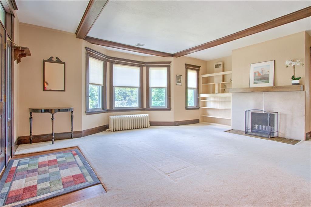 207 Alden Road Rosslyn Farms, PA 15106 - Photo 4 of 25 Gallery Image 4