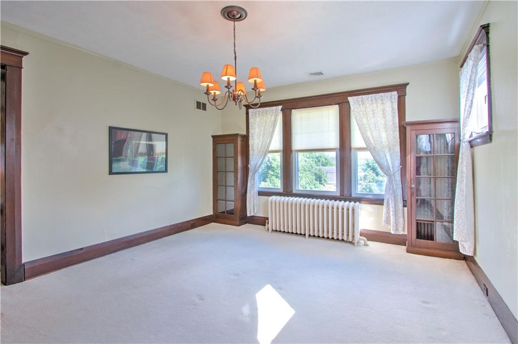 207 Alden Road Rosslyn Farms, PA 15106 - Photo 6 of 25 Gallery Image 6