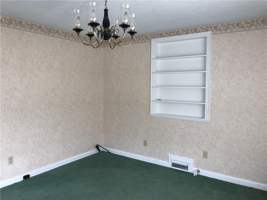 410 Old Farm Road Pittsburgh, PA 15228 - Photo 13 of 25