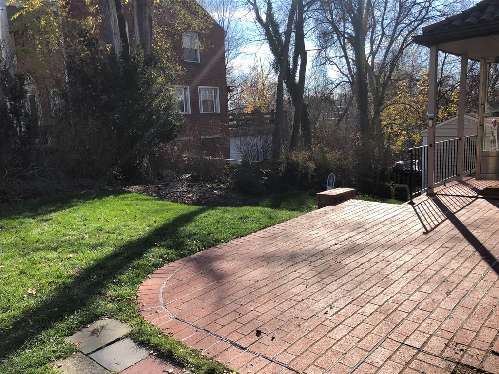 410 Old Farm Road Pittsburgh, PA 15228 - Photo 3 of 25
