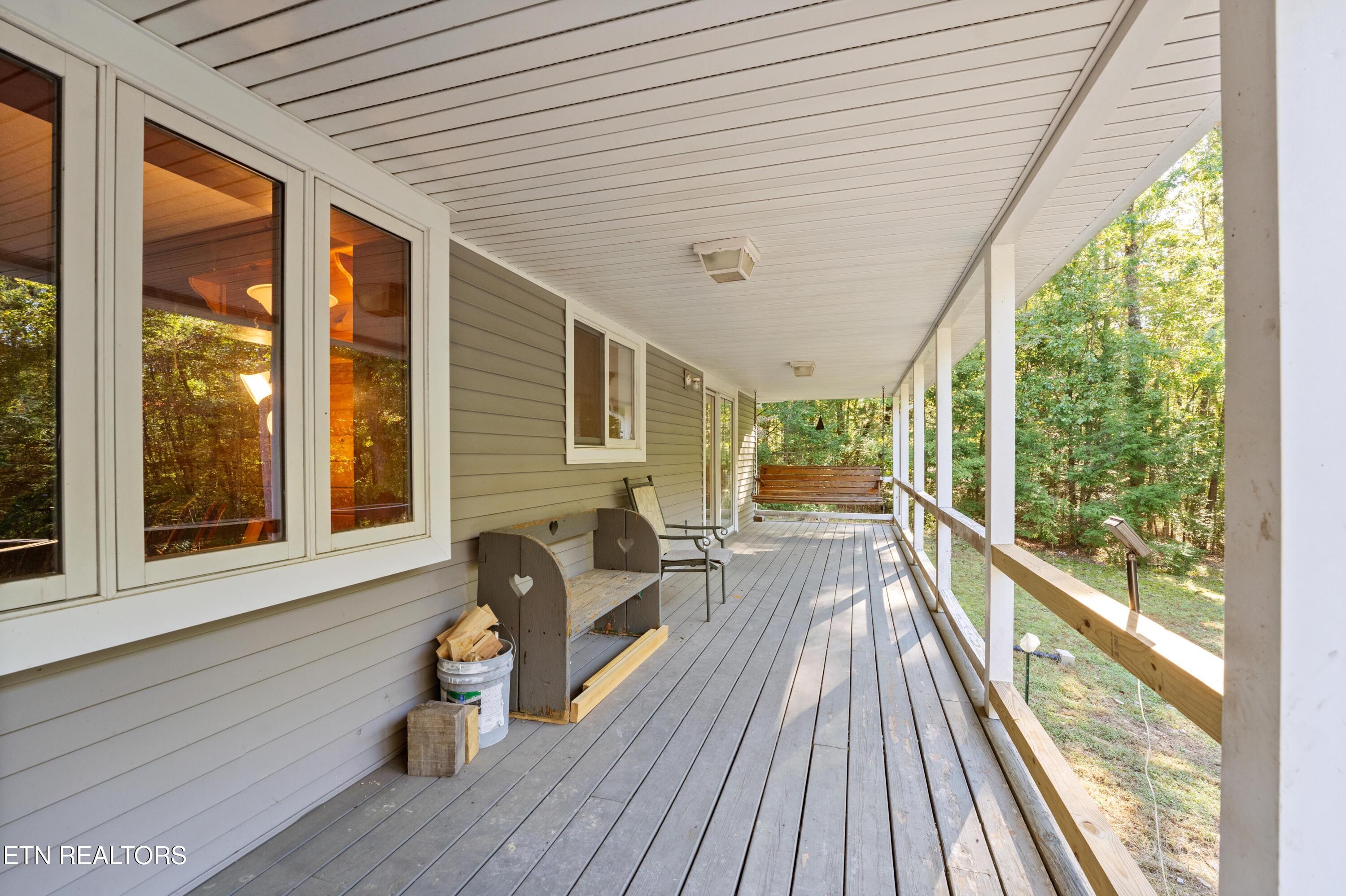 303 Cumberland Cove Road Monterey, TN 38574 - Photo 6 of 46 DSC03987