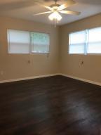 7408 Eden Road Fort Pierce, FL 34951 - Photo 4 of 10 20180606162912288341000000