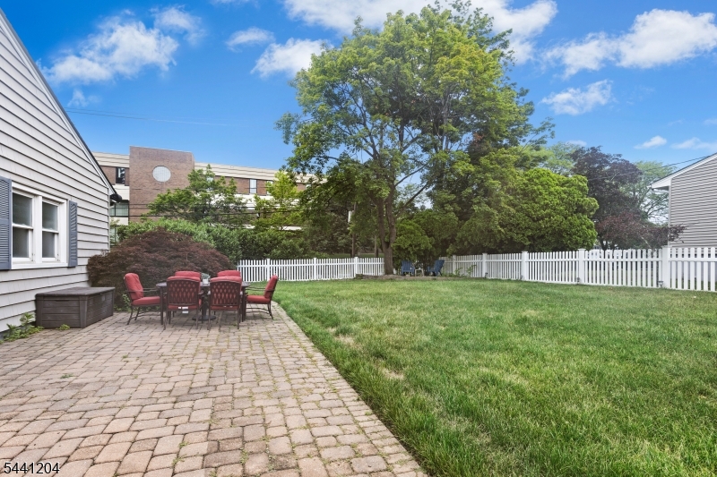 2 Princeton Road Cranford, NJ 07016 - Photo 32 of 33