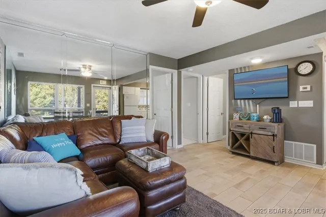$216,000 | 85 Kodiak Lane, Unit 2C, Lake Ozark, MO 65049