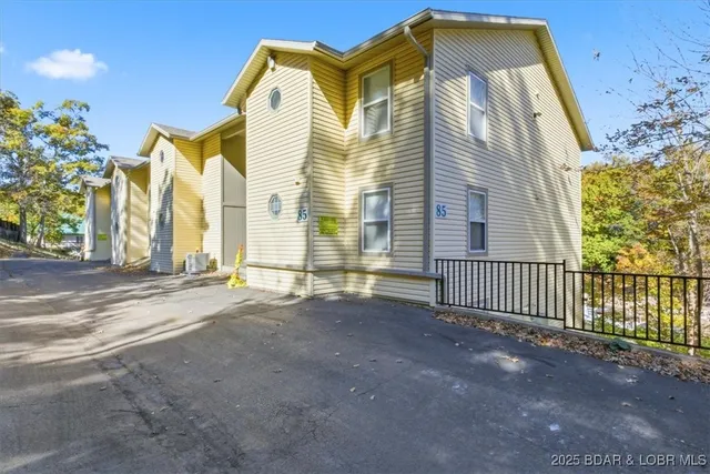 $216,000 | 85 Kodiak Lane, Unit 2C, Lake Ozark, MO 65049