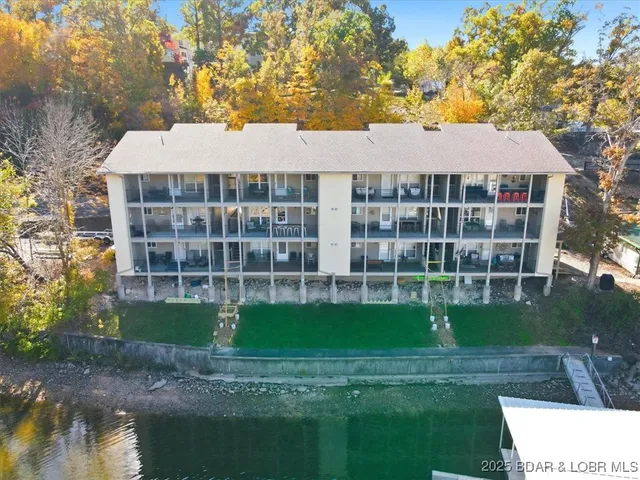 $216,000 | 85 Kodiak Lane, Unit 2C, Lake Ozark, MO 65049