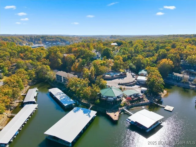 $216,000 | 85 Kodiak Lane, Unit 2C, Lake Ozark, MO 65049