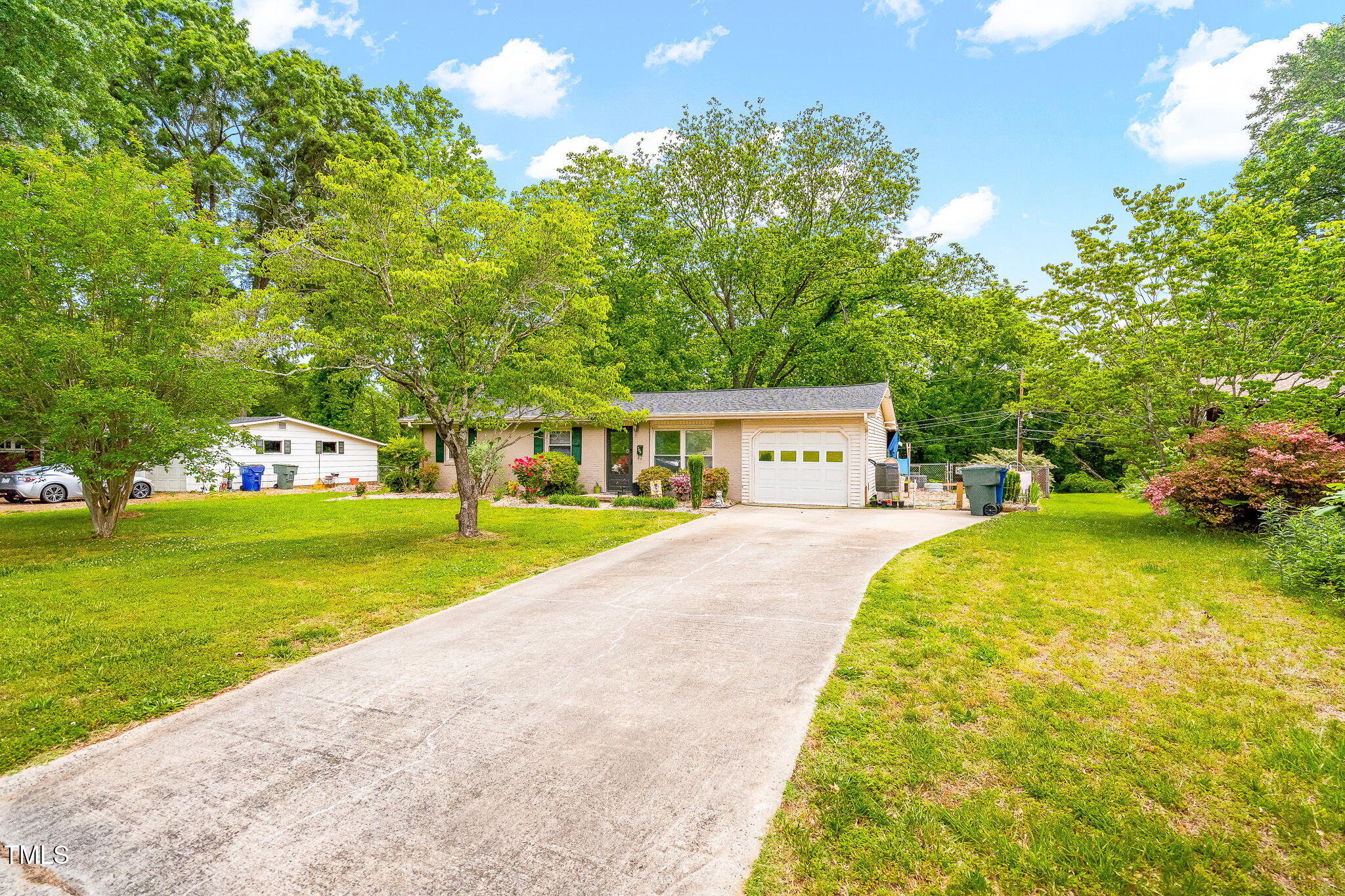 509 Stokes Road Graham, NC 27253 - Photo 3 of 35 3-web-or-mls-DSC00624
