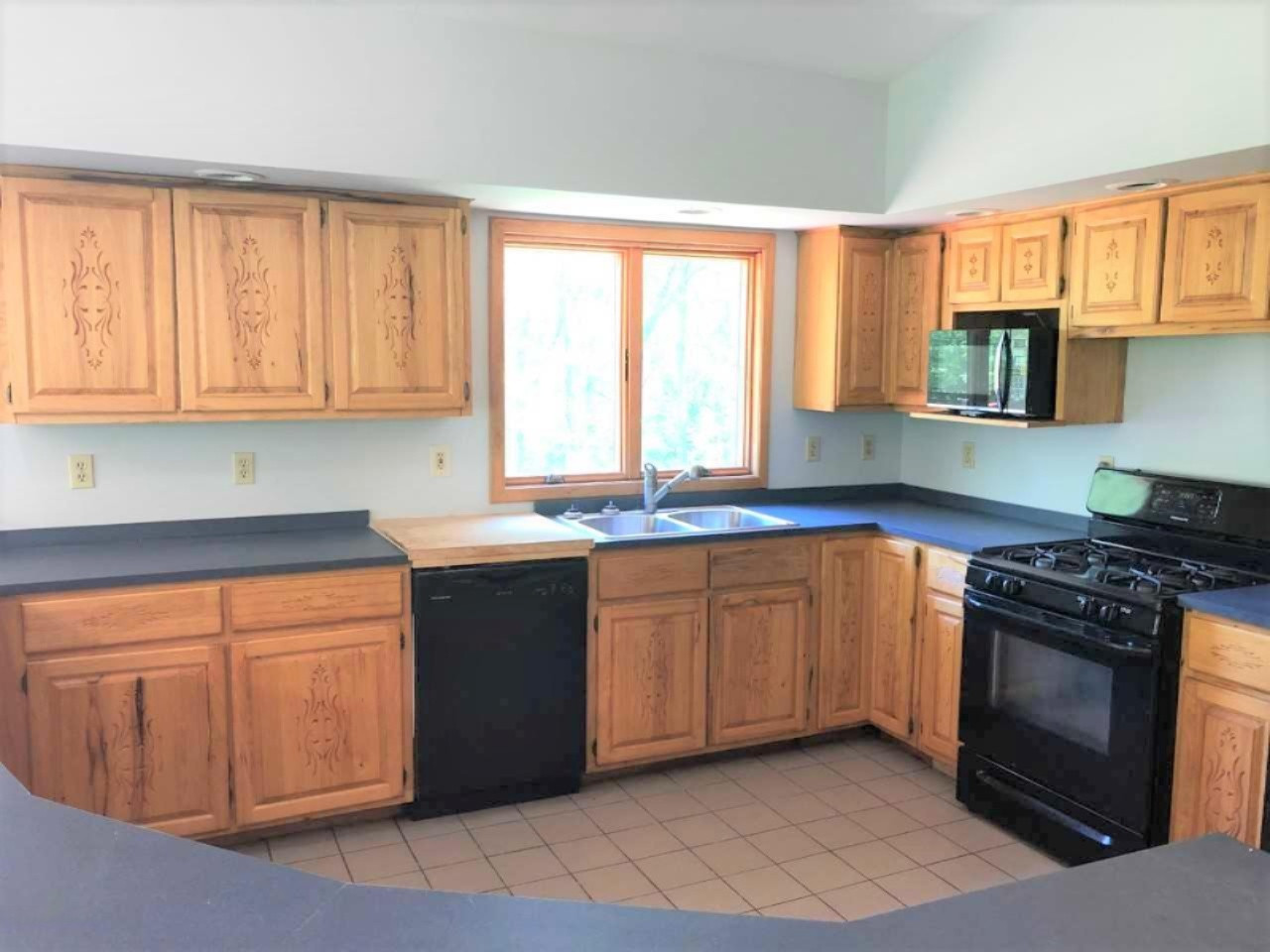 5920 Wood School Road Freeport, MI 49325 - Photo 4 of 27 kitchen 2