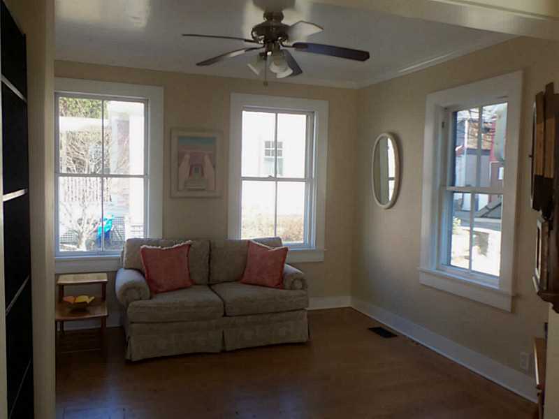 29 Anthony Street Newport, RI 02840 - Photo 6 of 17 Living Room.