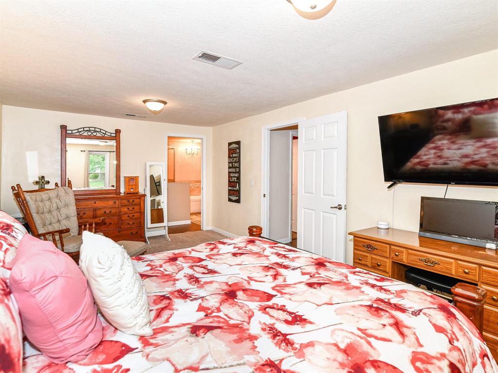 5052 Glenmore Road Anderson, IN 46012 - Photo 15 of 34 Gallery Image 15