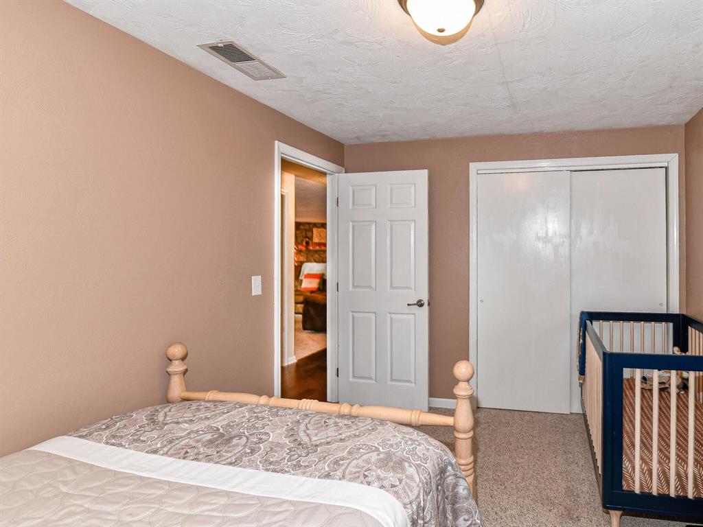 5052 Glenmore Road Anderson, IN 46012 - Photo 21 of 34 Gallery Image 21