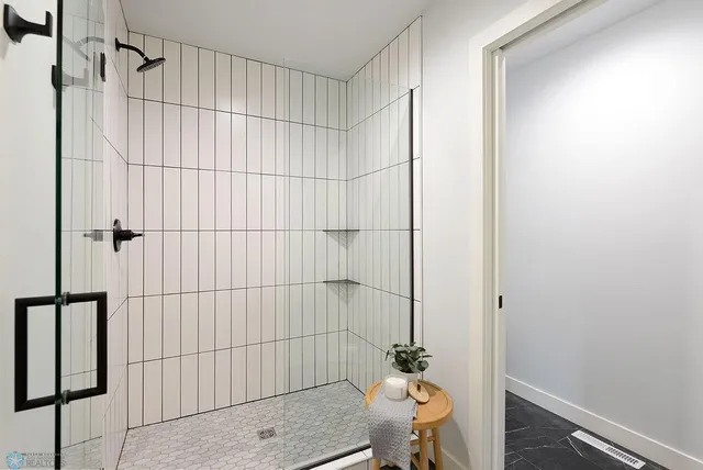 $474,900 | 7358 30th Street South, Fargo, ND 58104