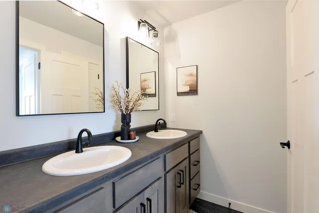 $474,900 | 7358 30th Street South, Fargo, ND 58104