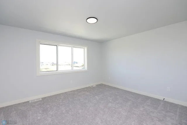 $474,900 | 7358 30th Street South, Fargo, ND 58104