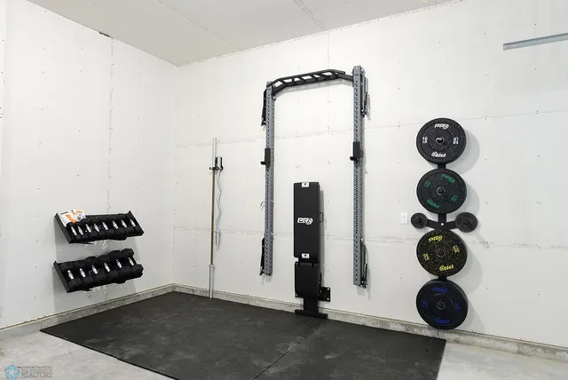 $474,900 | 7358 30th Street South, Fargo, ND 58104