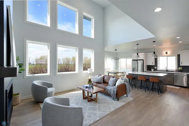 $474,900 | 7358 30th Street South, Fargo, ND 58104