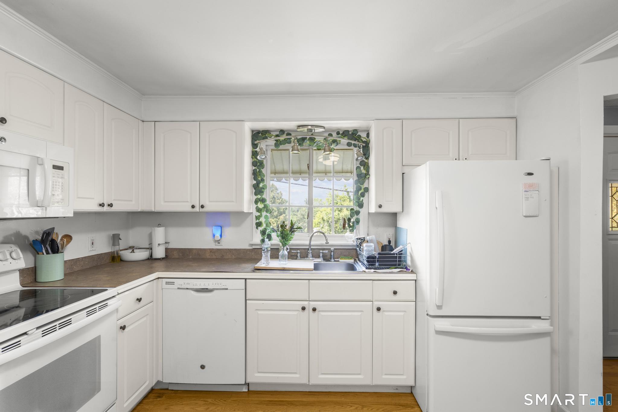 707 Oronoke Road Waterbury, CT 06708 - Photo 17 of 40 Gallery Image 17