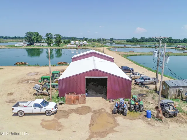 $2,180,800 | Fletcher Road, Isola, MS 38754