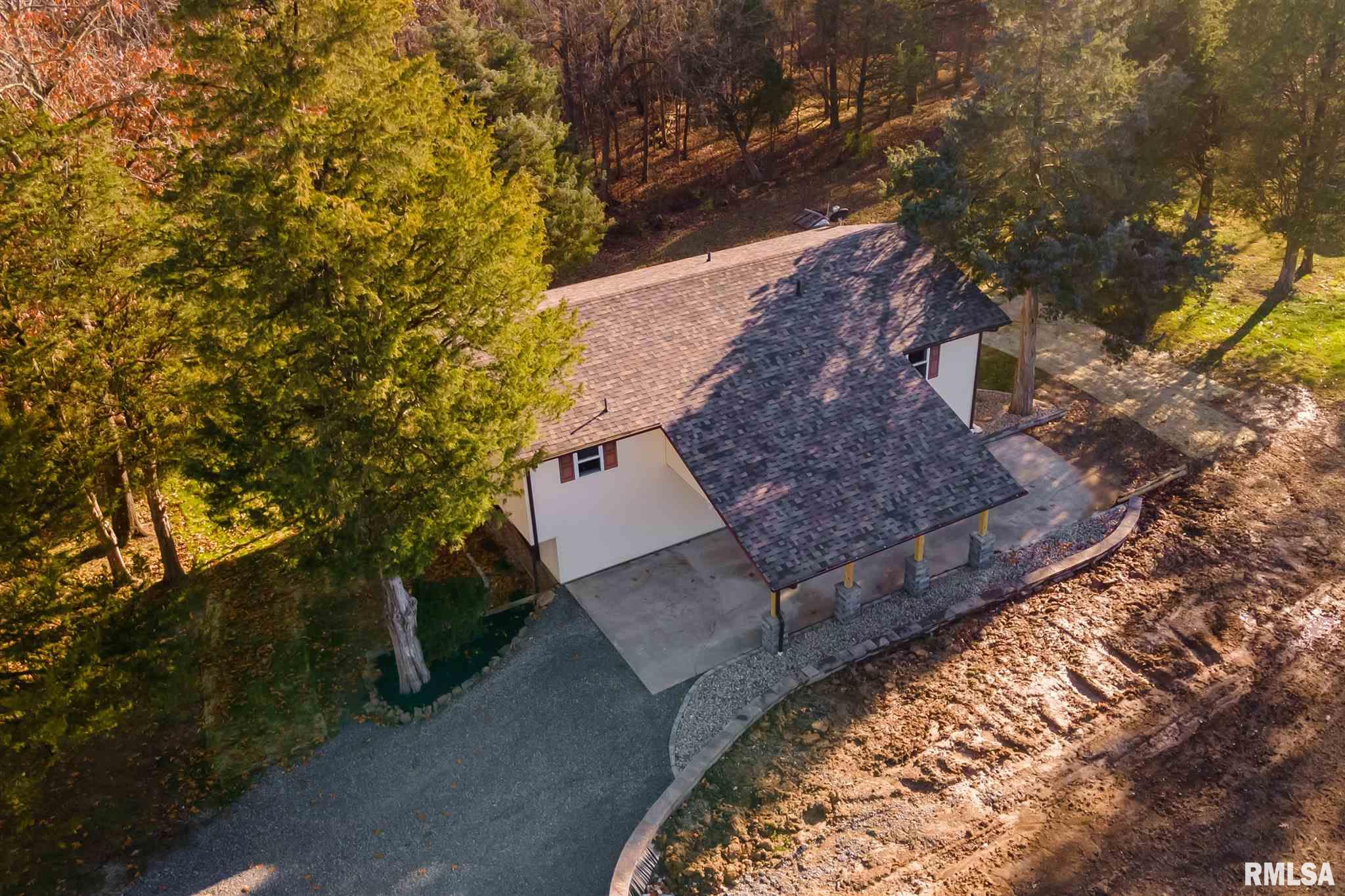 12069 Pebble Point Road Marion, IL 62959 - Photo 27 of 42 Gallery Image 27