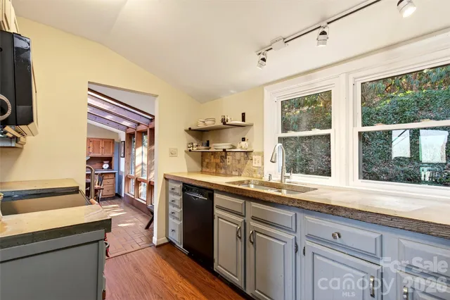 $1,369,000 | 959 Highway 9, Black Mountain, NC 28711