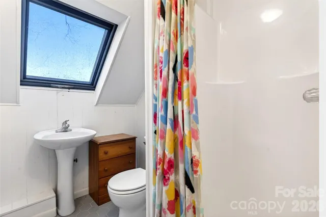 $1,369,000 | 959 Highway 9, Black Mountain, NC 28711