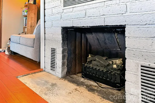 $1,369,000 | 959 Highway 9, Black Mountain, NC 28711