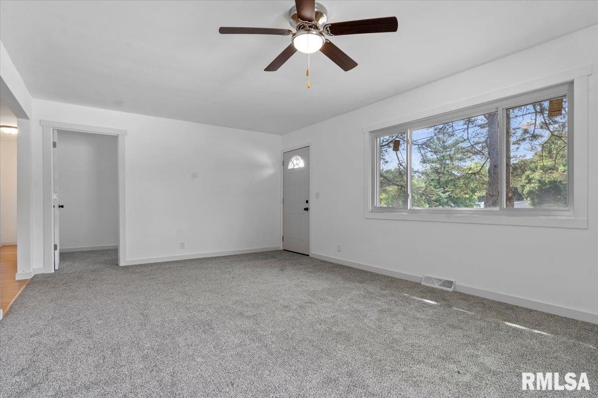 3620 North Peoria Road Springfield, IL 62702 - Photo 7 of 36