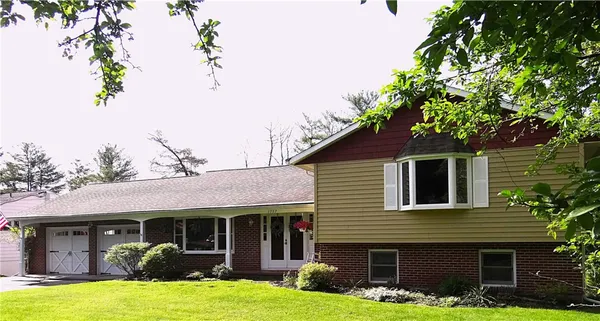 $319,900 | 1737 Genesee Road, Elmira, NY 14905