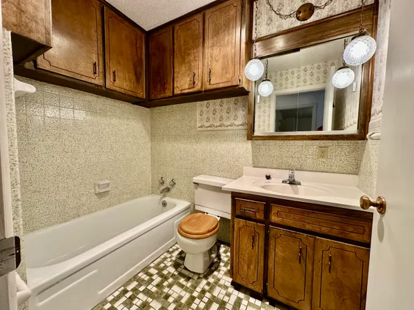 $115,000 | 700 South Bowie Avenue, Tulia, TX 79088