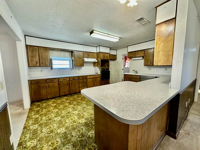 $130,000 | 700 South Bowie Avenue, Tulia, TX 79088