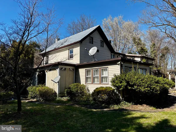 $2,300 | 8122 John Mosby Highway, Boyce, VA 22620