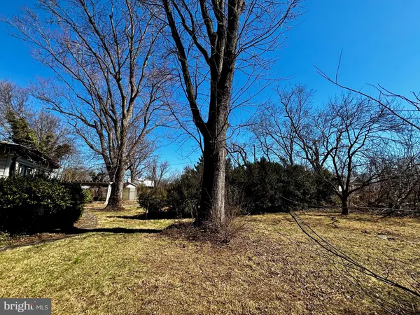 $2,300 | 8122 John Mosby Highway, Boyce, VA 22620