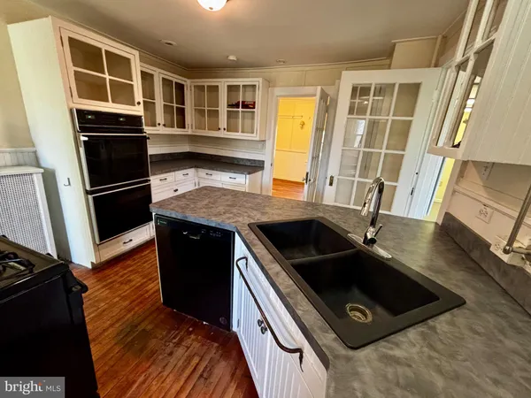 $2,300 | 8122 John Mosby Highway, Boyce, VA 22620