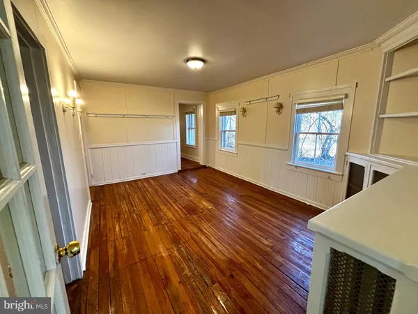 $2,300 | 8122 John Mosby Highway, Boyce, VA 22620