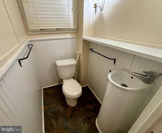 $2,300 | 8122 John Mosby Highway, Boyce, VA 22620
