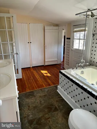 $2,300 | 8122 John Mosby Highway, Boyce, VA 22620