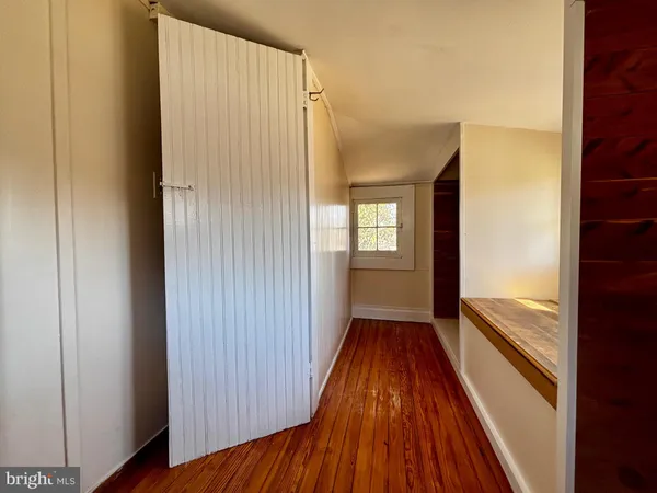 $2,300 | 8122 John Mosby Highway, Boyce, VA 22620