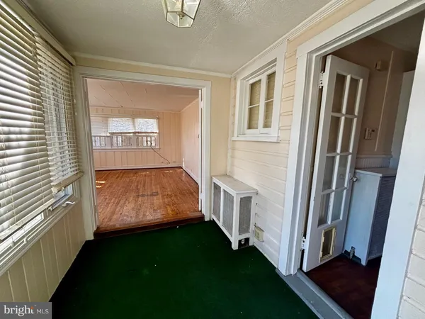 $2,300 | 8122 John Mosby Highway, Boyce, VA 22620
