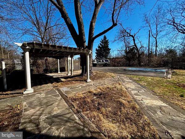 $2,300 | 8122 John Mosby Highway, Boyce, VA 22620