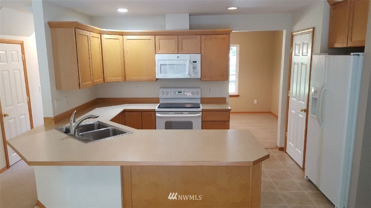 7220 191st Avenue Southwest Rochester, WA 98579 - Photo 6 of 24