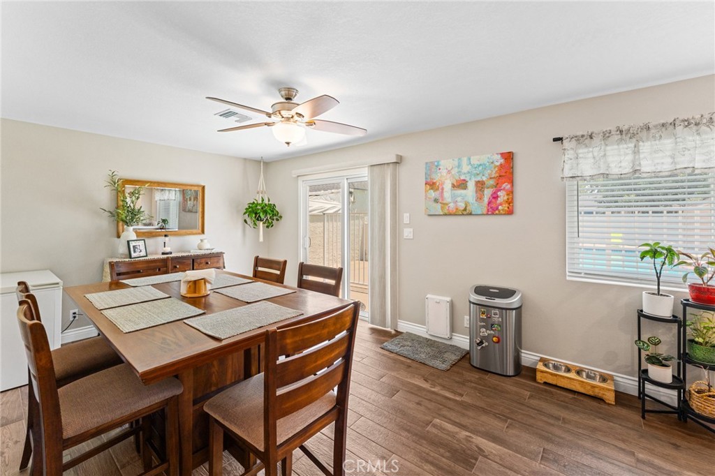 10332 Washington South Gate, CA 90280 - Photo 9 of 38 Dining