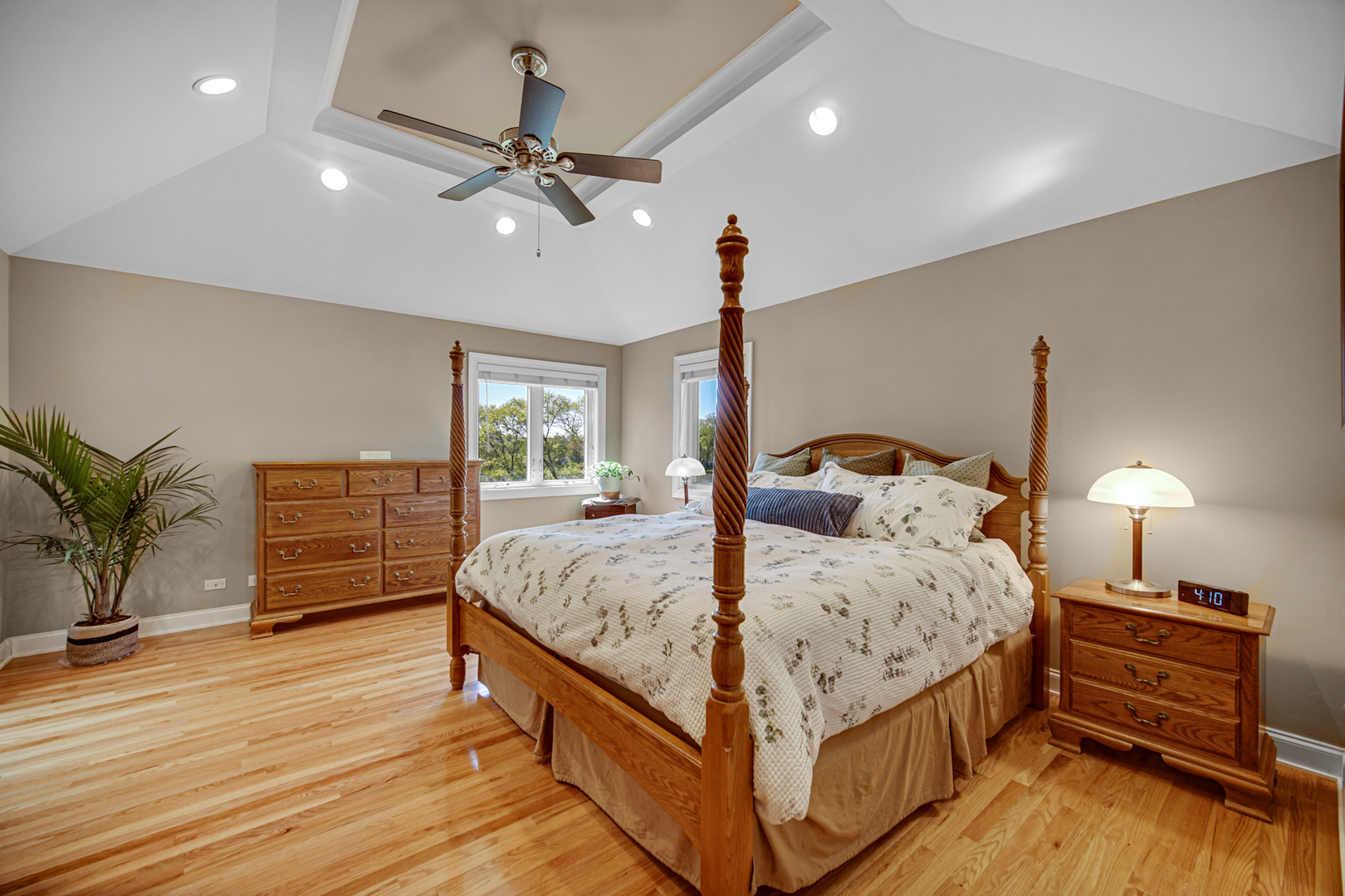 934 Robertson Road South Elgin, IL 60177 - Photo 18 of 42