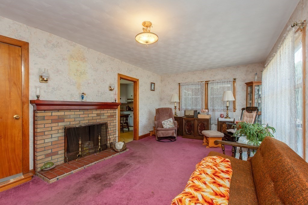 1075 Broadway Road Dracut, MA 01826 - Photo 12 of 19 Gallery Image 12