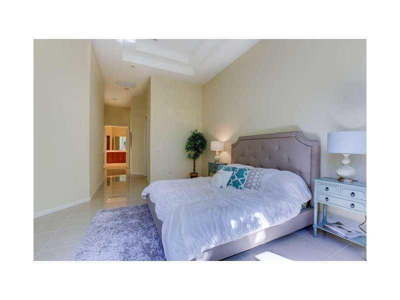 17841 Villa Club Way Boca Raton, FL 33496 - Photo 15 of 21 Bathroom Master