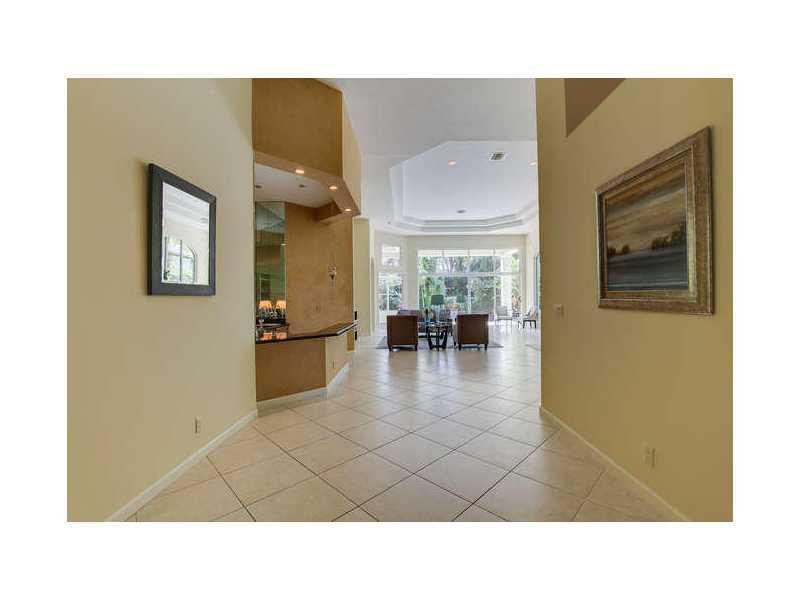 17841 Villa Club Way Boca Raton, FL 33496 - Photo 4 of 21 Lobby/Reception