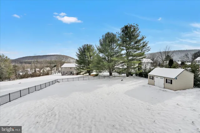 $575,000 | 4 Jackson Road, Pottsville, PA 17901
