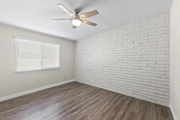 $2,295 | 1135 East Palmcroft Drive, Tempe, AZ 85282